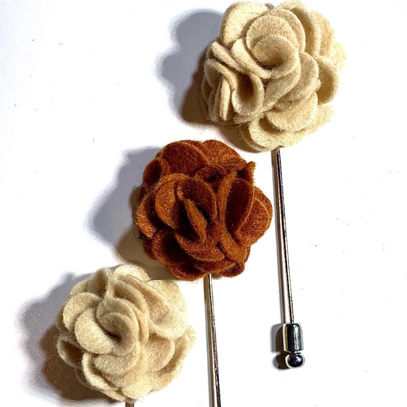 NEW!! Mens Flower Lapel Pin Brown - Picture 1 of 1